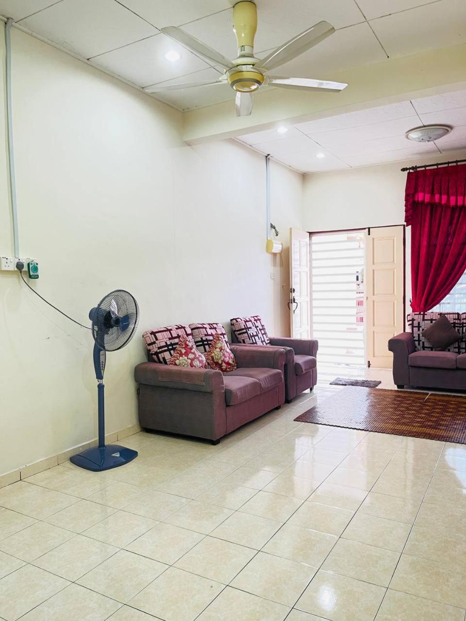 Sofea Homestay איפוה מראה חיצוני תמונה