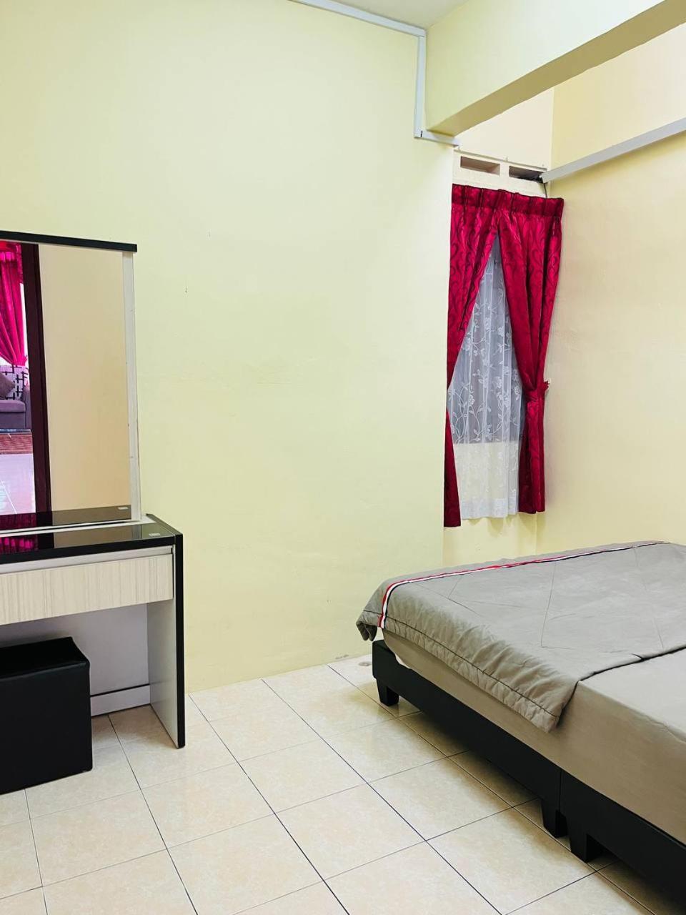 Sofea Homestay איפוה מראה חיצוני תמונה